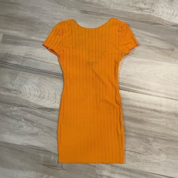 Pretty Little Thing-Orange Frill Edge Scoop Back Short Sleeve Bodycon Dress-SZ 6 - Picture 3 of 12